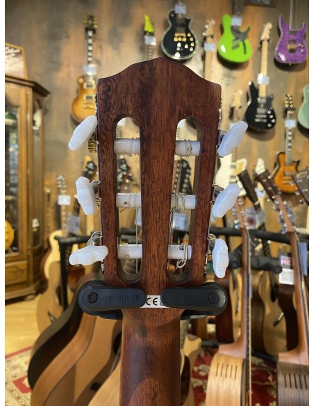 Fender FA-15N 3/4 klassikaline nailonkeeltega kitarr