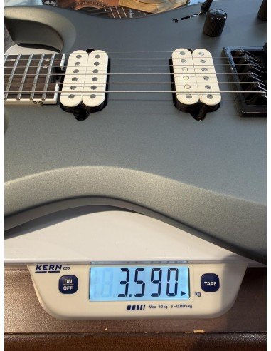 Jackson Pro Series Dinky DK Modern EverTune 6 Ebony Fingerboard