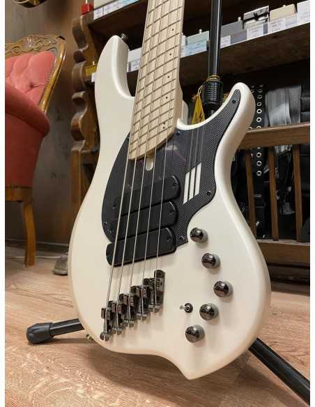 Dingwall NG-3 Adam "Nolly" Getgood Signature Ducati Pearl White