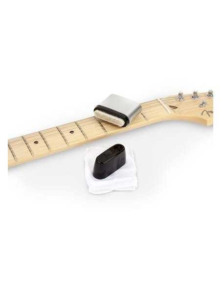 Fender Speed Slick Guitar String Cleaner
